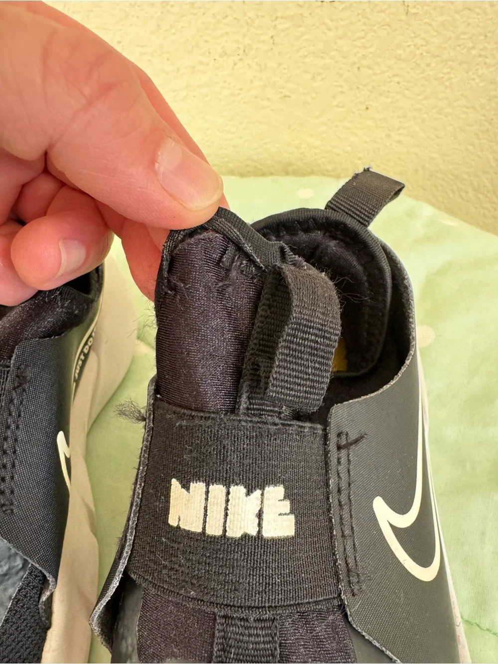 Nike Flex Runner 2 little kids size 13
